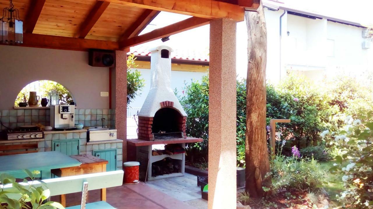 Apartmani Komunela Umag Bagian luar foto