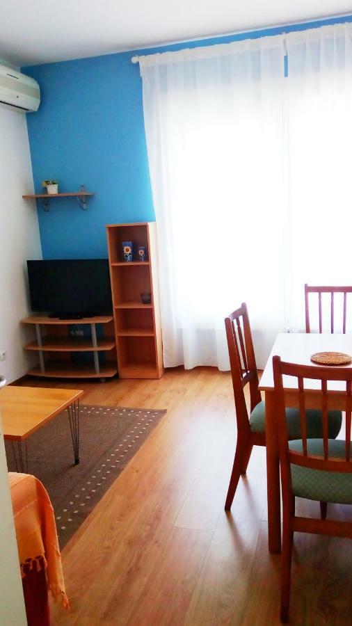 Apartmani Komunela Umag Bagian luar foto