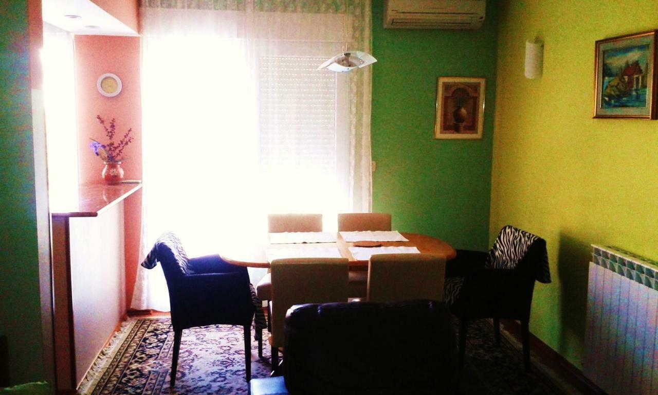 Apartmani Komunela Umag Bagian luar foto
