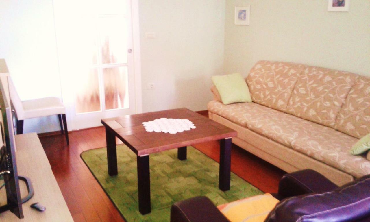 Apartmani Komunela Umag Bagian luar foto